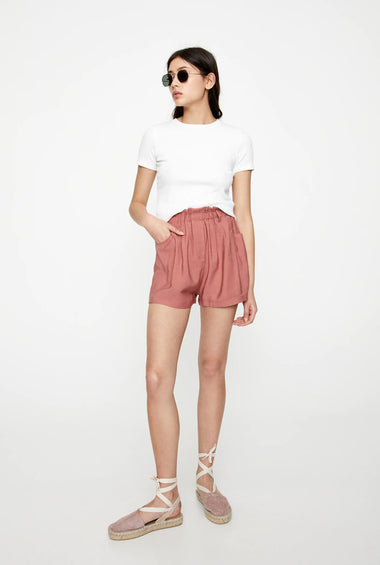 Plain Bermuda Shorts With An Elastic Waistband